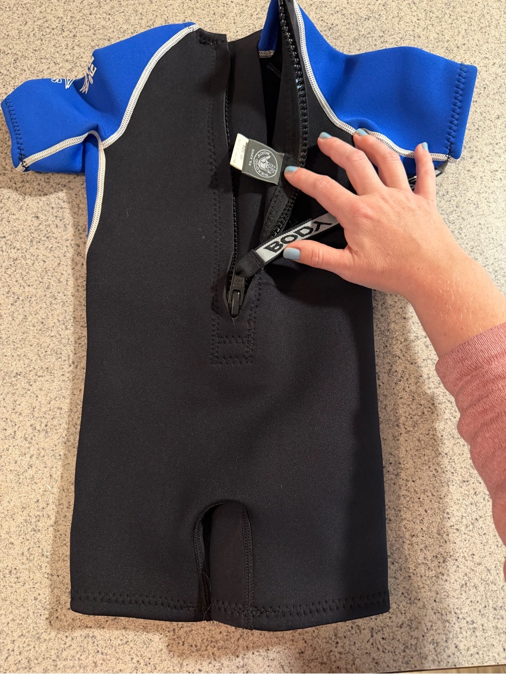 Body Glove Kids Shorty Rashguard in Black and Blue